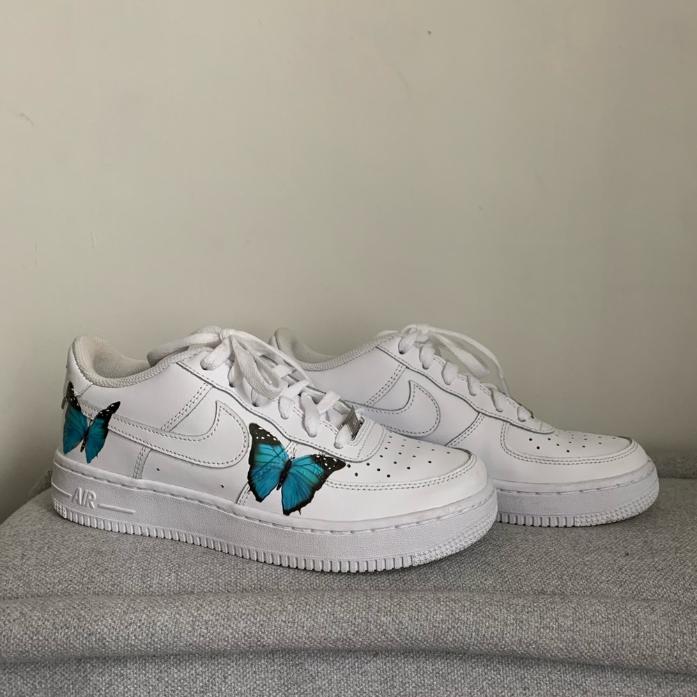 Once worn one twelve sneakers size 7.5